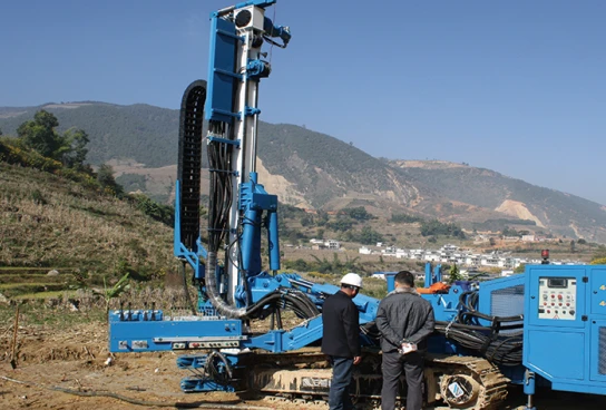 G-310 Top Drive Multi Functional Tħaffir Rig Għall-Minjieri tal-Fossa